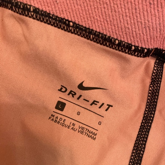 Nike shorts - Picture 5 of 5